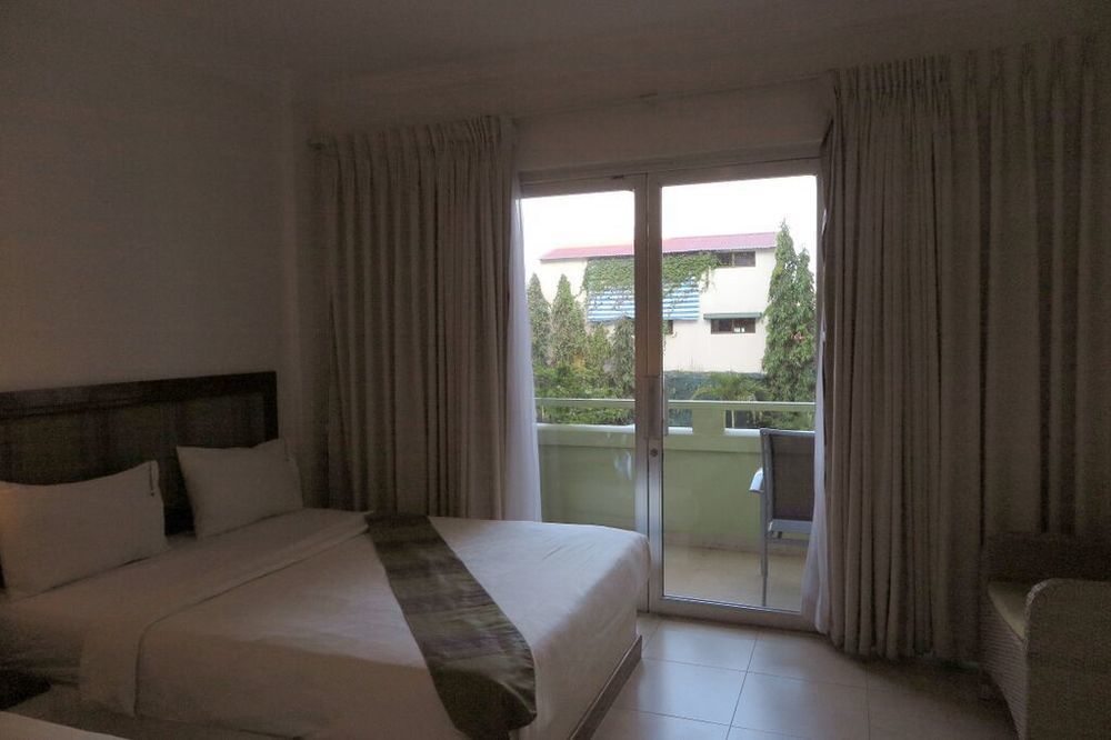 Yolanda Hotel Sihanoukville Exterior photo